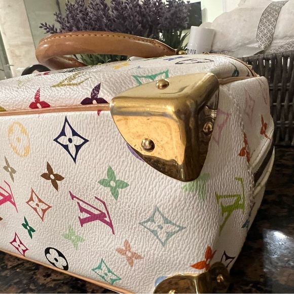 ❌SOLD❌ Louis Vuitton Multicolor Trouville - Picture 7 of 16